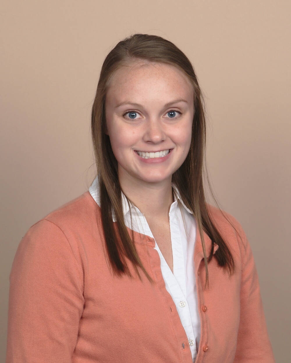 Mariah Hoff headshot